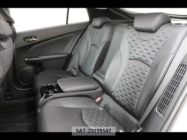 Toyota PRIUS PHV 2017-03 283552-18