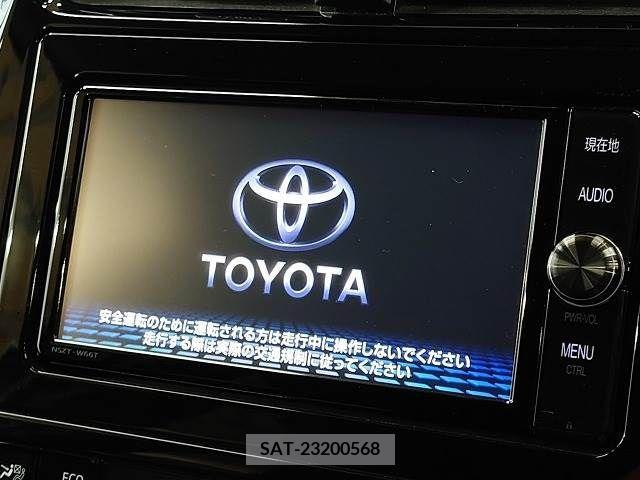 Toyota PRIUS 2017-07 348341-2