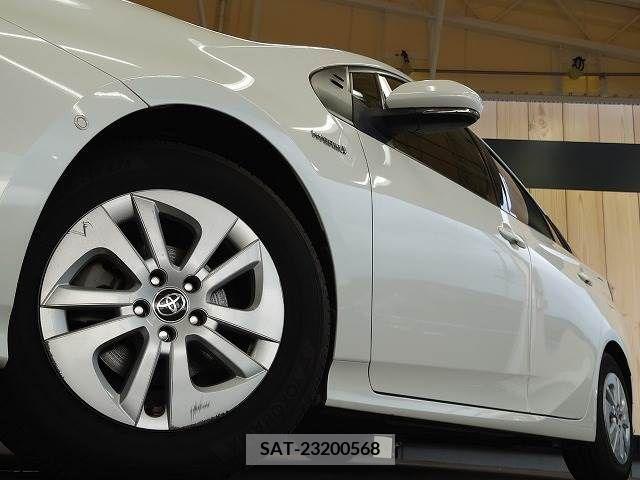 Toyota PRIUS 2017-07 348341-18