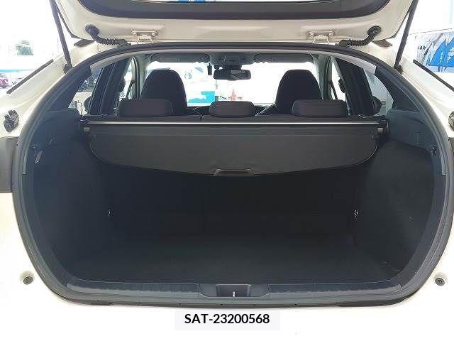 Toyota PRIUS 2017-07 348341-8