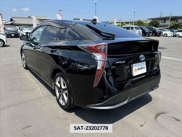 Toyota PRIUS 2016-06 366708-12