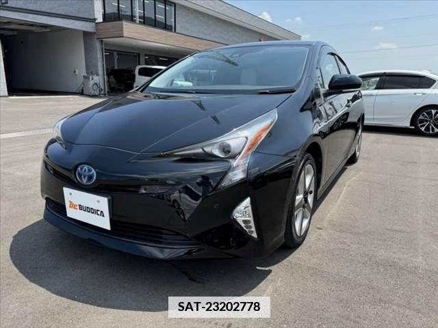 Toyota PRIUS 2016-06 366708-9