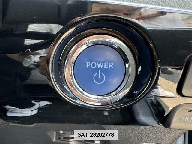 Toyota PRIUS 2016-06 366708-26