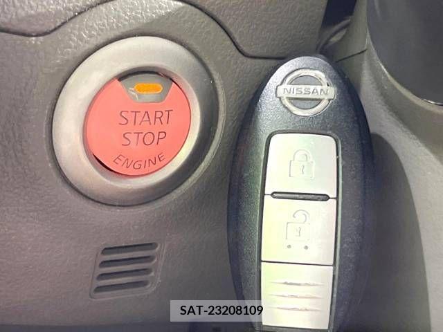 Nissan MARCH 2014-02 338712-5