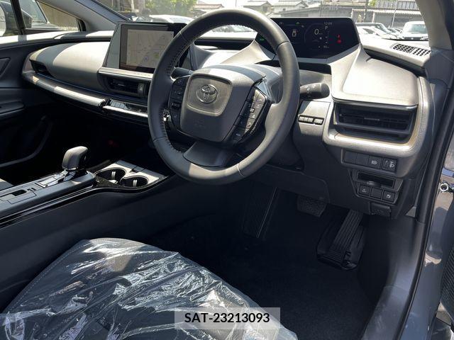 Toyota PRIUS 2023-12 313516-15