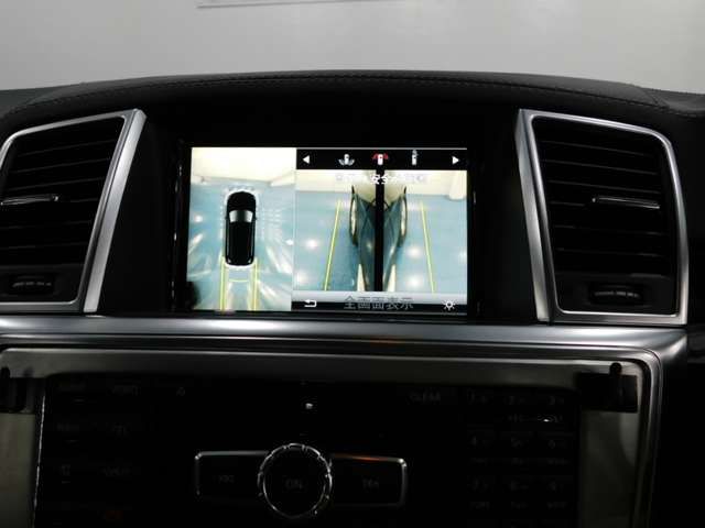 Mercedes Benz GL-CLASS 2015-08 196335-10