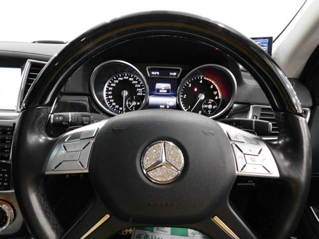 Mercedes Benz GL-CLASS 2015-08 196335-18