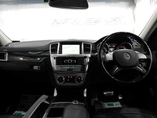 Mercedes Benz GL-CLASS 2015-08 196335-2