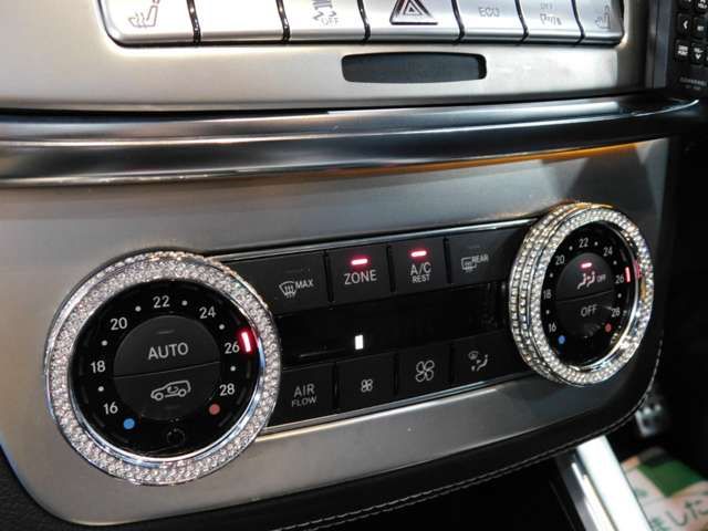 Mercedes Benz GL-CLASS 2015-08 196335-14