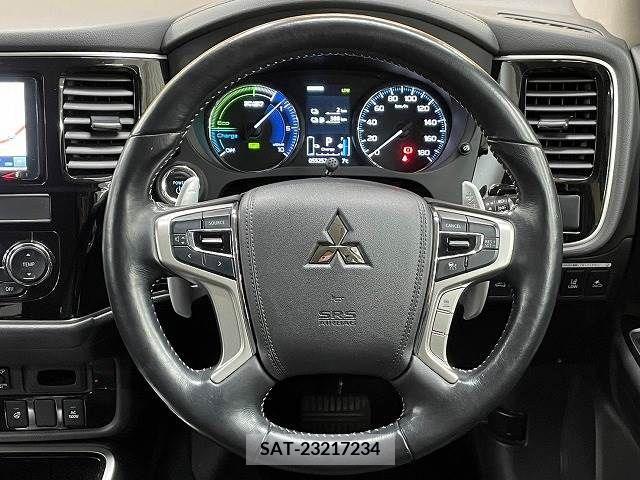 Mitsubishi OUTLANDER PHEV 2019-03 222858-12