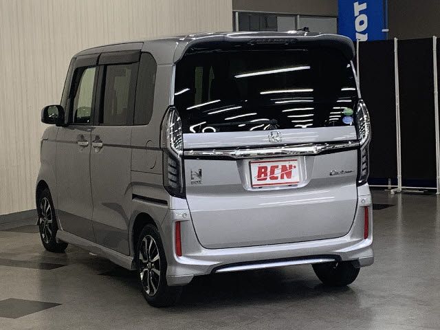 Honda N BOX CUSTOM 2017-10 6993-8