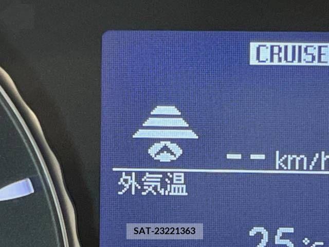 Nissan FUGA 2019-06 353748-6