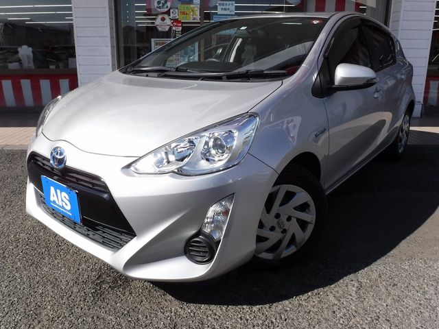 Toyota AQUA 2015-06 13585-0