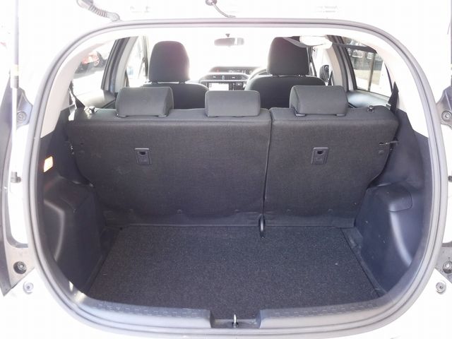 Toyota AQUA 2015-06 13585-16
