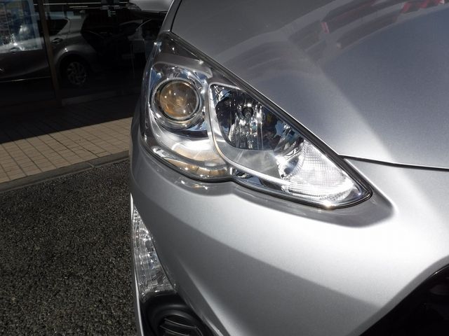 Toyota AQUA 2015-06 13585-5