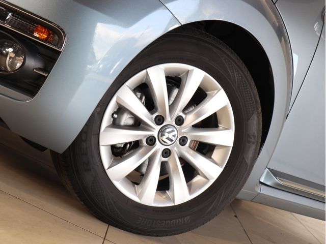 VolksWagen THE BEETLE 2017-08 24102-21