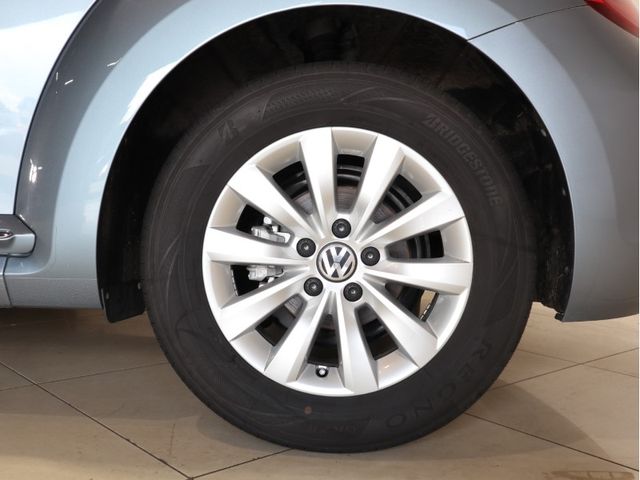 VolksWagen THE BEETLE 2017-08 24102-22