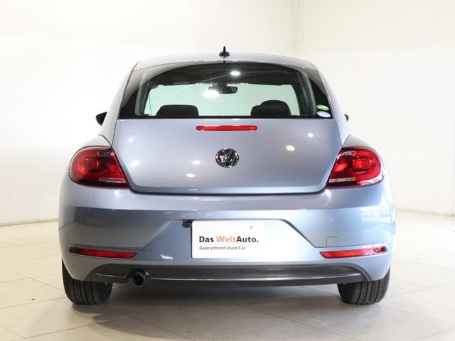 VolksWagen THE BEETLE 2017-08 24102-2