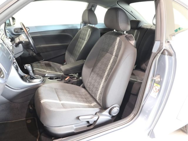 VolksWagen THE BEETLE 2017-08 24102-15