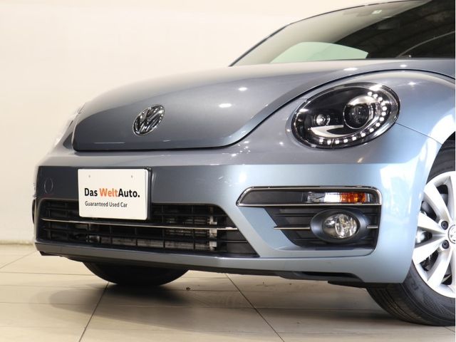 VolksWagen THE BEETLE 2017-08 24102-5