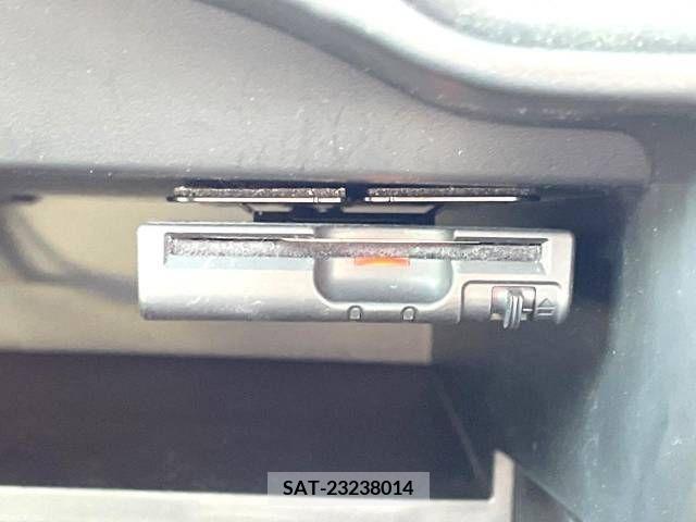 Nissan NOTE 2013-11 302332-6