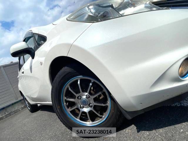 Nissan NOTE 2013-11 302332-12