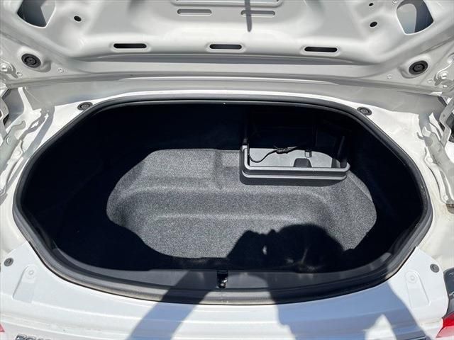 Mazda ROADSTER 2017-05 21400-19