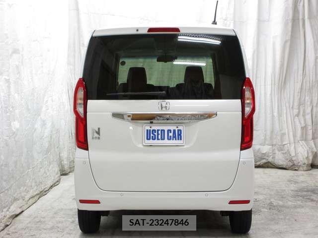 Honda N BOX 2022-08 278868-4
