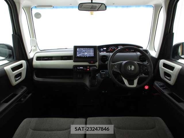 Honda N BOX 2022-08 278868-11