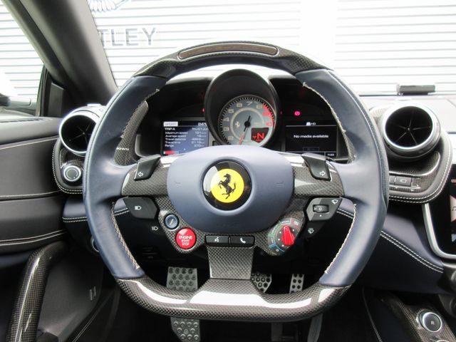 Ferrari GTC4 2017-02 3306-14