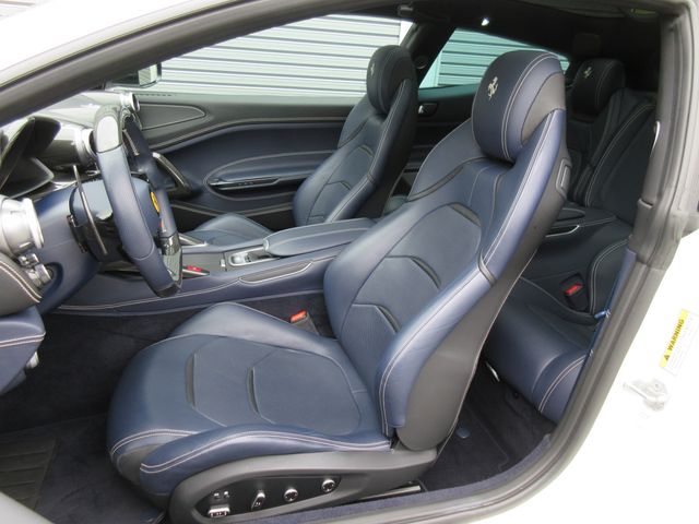 Ferrari GTC4 2017-02 3306-16