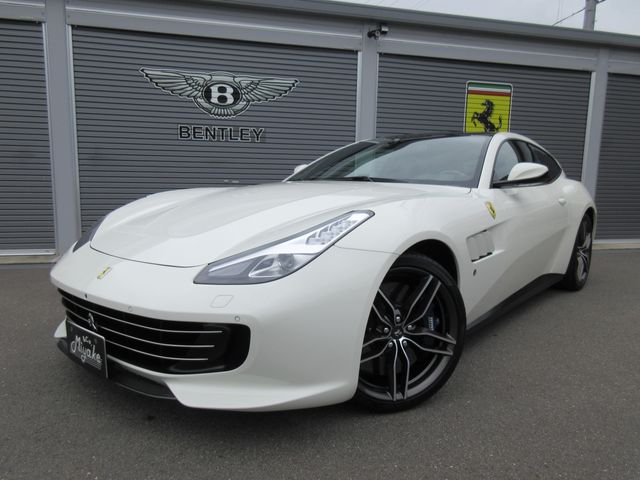 Ferrari GTC4 2017-02 3306-0