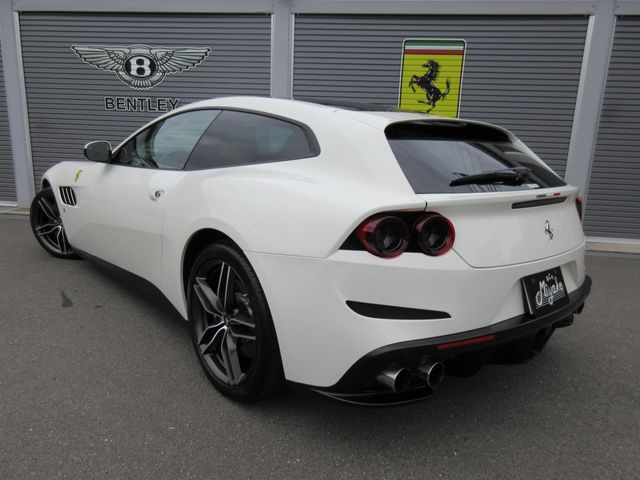 Ferrari GTC4 2017-02 3306-2