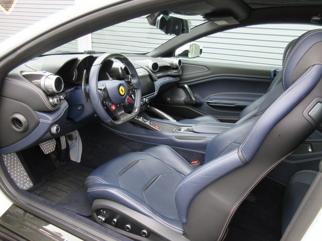 Ferrari GTC4 2017-02 3306-20