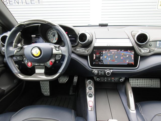 Ferrari GTC4 2017-02 3306-13
