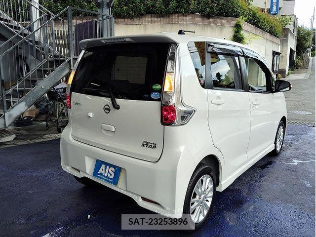 Nissan DAYZ 2014-06 390312-5