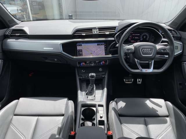 Audi Q3 2020-09 27232-7