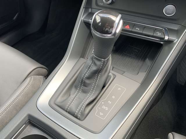 Audi Q3 2020-09 27232-13