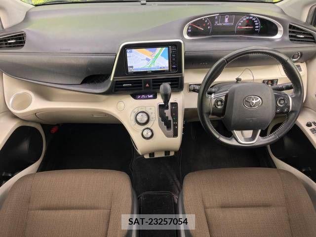 Toyota SIENTA 2016-05 376973-1