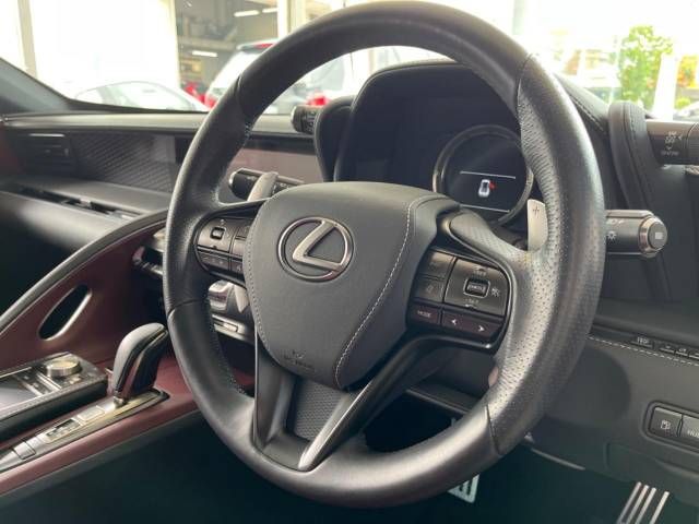 Lexus LC 2018-07 19233-6