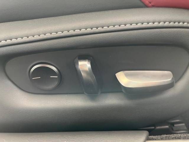 Lexus LC 2018-07 19233-5