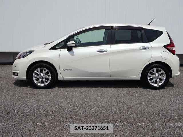 Nissan NOTE 2018-06 392904-2