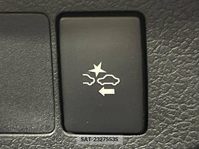 Toyota VITZ 2016-11 314572-5