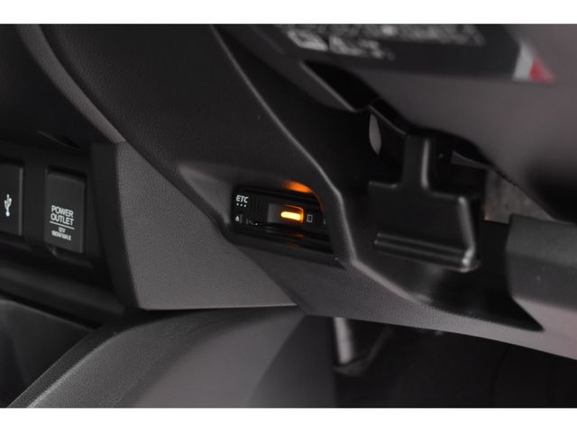 Honda FIT HYBRID 2018-02 190077-12