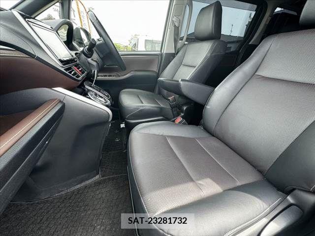 Toyota ESQUIRE 2016-04 268489-16
