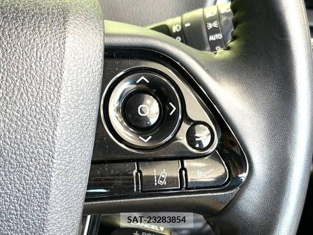 Toyota PRIUS 2019-04 322554-4