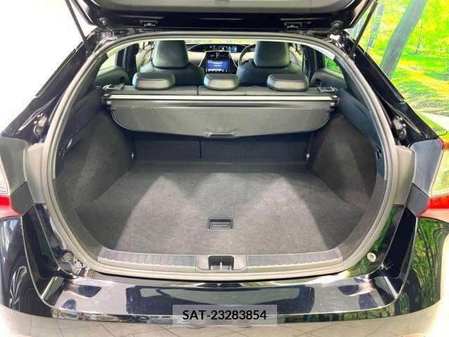 Toyota PRIUS 2019-04 322554-10