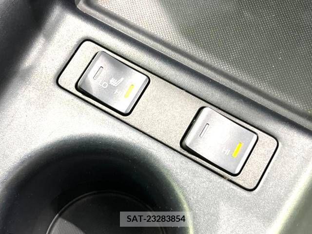 Toyota PRIUS 2019-04 322554-7