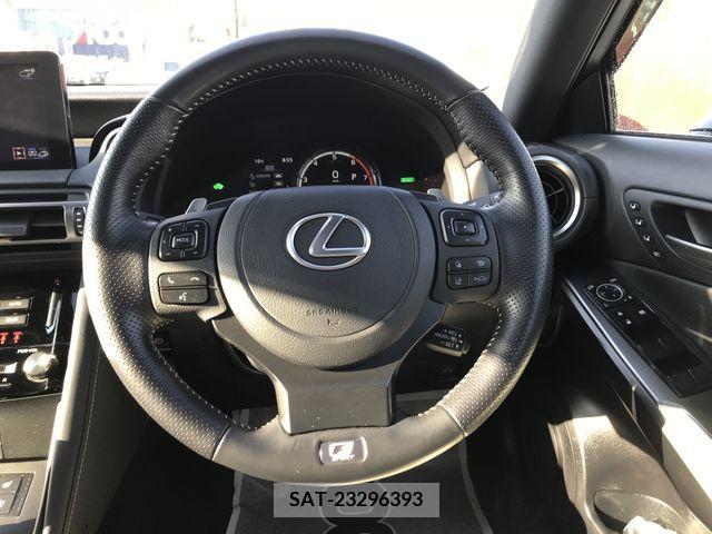 Lexus IS 2022-07 226023-14