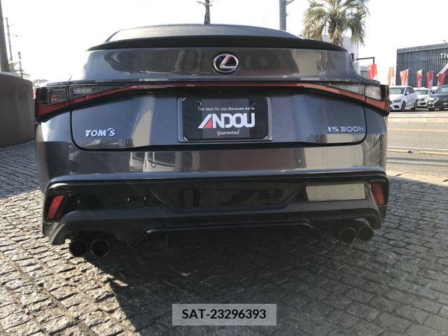 Lexus IS 2022-07 226023-7